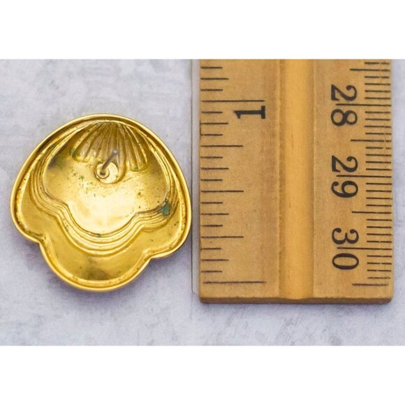 Vintage Gold Tone Art Nouveau Shell Stud Earrings - CT1 - Picture 2 of 2